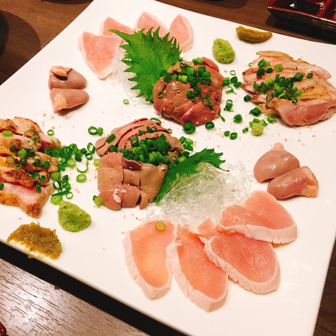 九州で鳥料理と水炊きいただきました🐥✨美味しかった〜〜☺️
明日はよろしくお願いします! 