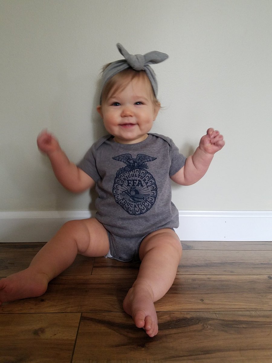 Jesse096230's tweet photo. Happy National FFA Week! 💙💛💙💛 #ffamom #ffaweek #teachag #reaganelizabeth #ffababy https://t.co/uYmjSWFlcw