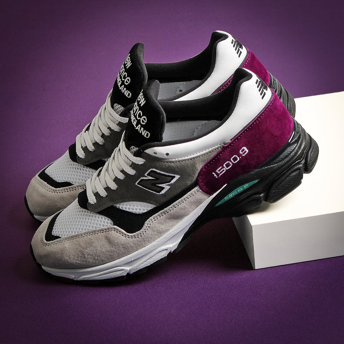 new balance m15009ec