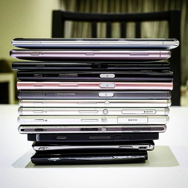 fireboyz0921's tweet photo. 我的Sony Xperia疊疊樂,大家知道有哪些嗎?
#sony #xperia #xperiax10 #xperiaarc #xperias #xperiaz1 #xperiaz2 #xperiaz3 #xperiaz4 #xperiaz5 #xperiaxz #xperiaxz1 #xperiaxz2 #xperiaxz3 #like4likes #likeforlikes #likeforfollow https://t.co/dnfpJeDJM6 https://t.co/7RjE1a8XKS