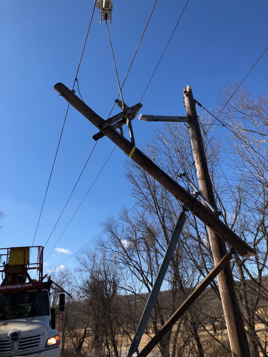 NJTRANSIT's tweet image. Crews have been working hard to repair the Gladstone Branch.  The downed tree damaged four poles along with seven overhead wires over a 1,500 foot distance.