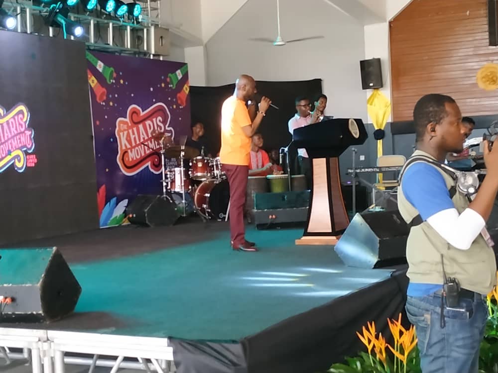 KharisMovement's tweet photo. Host/Speaker of the Kharis Movement Campus Train Conference @RevJoshLaryea delivering the Word of Christ like never beforeπ―β€οΈ
Kharis Movement - Flaming The Jesus Brand π₯π₯π₯
#kharismovement
#foreverfavored https://t.co/DhQ5mVoKuT