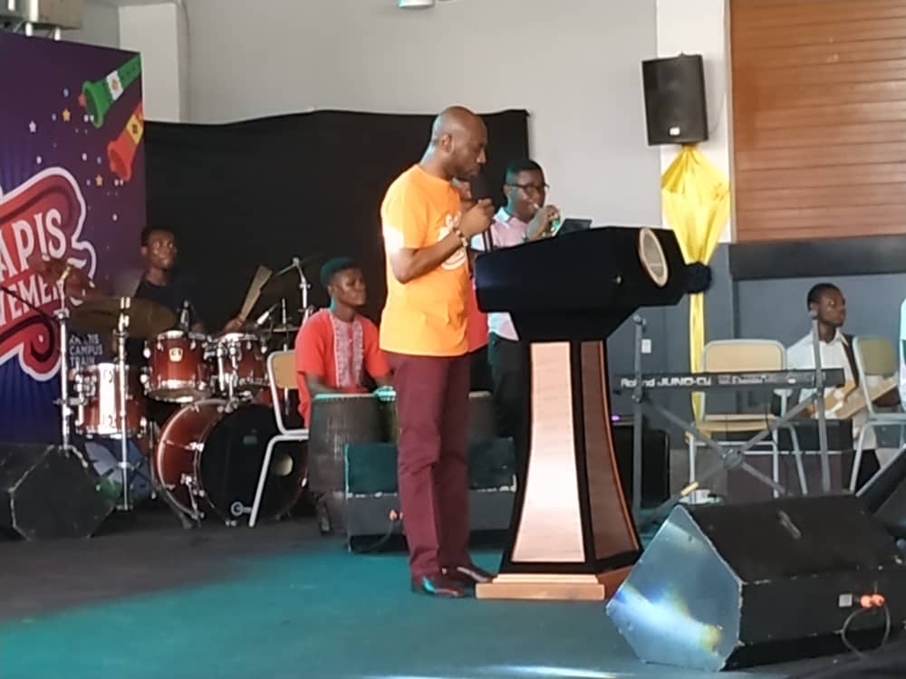 KharisMovement's tweet photo. Host/Speaker of the Kharis Movement Campus Train Conference @RevJoshLaryea delivering the Word of Christ like never beforeπ―β€οΈ
Kharis Movement - Flaming The Jesus Brand π₯π₯π₯
#kharismovement
#foreverfavored https://t.co/DhQ5mVoKuT