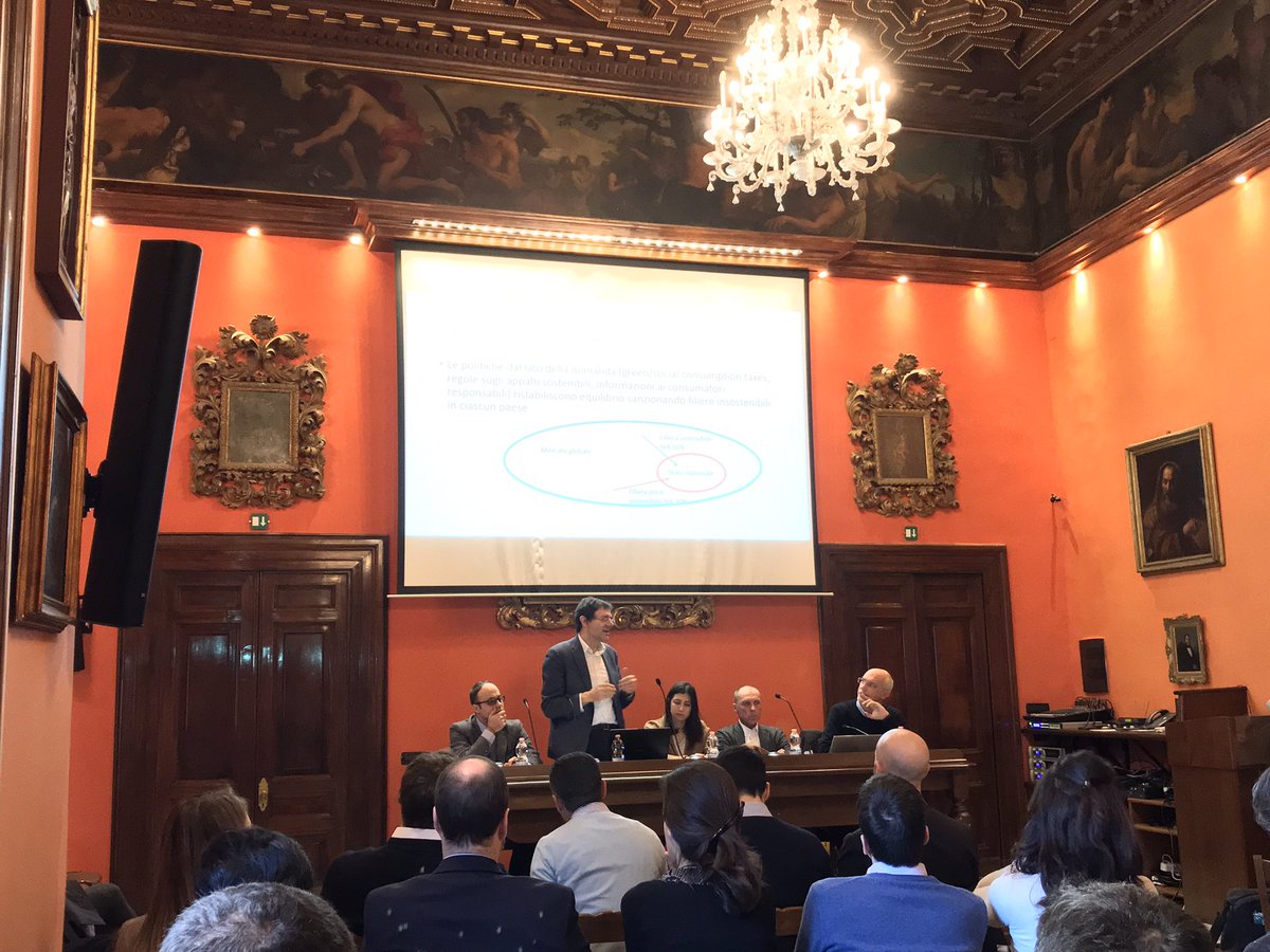 Comunicazione e sviluppo per l'#Europa che cambia"  <a href="/connessioniFP/">Comunità di Connessioni</a> at <a href="/civcatt/">La Civiltà Cattolica</a> 
#formpol