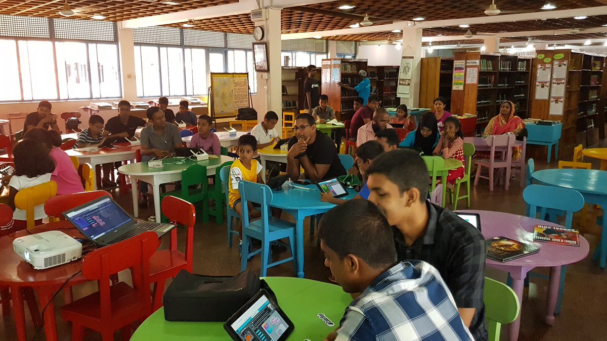 CoderDojoLK's tweet image. CoderDojo Sri Lanka @ Libraries Launch at Public Library Colombo 7 #lka #CoderDojo #Coderdojolk #STEMUp #STEM @marvelterminatr @dprabhathm @bestofyasi @nicolamlyons