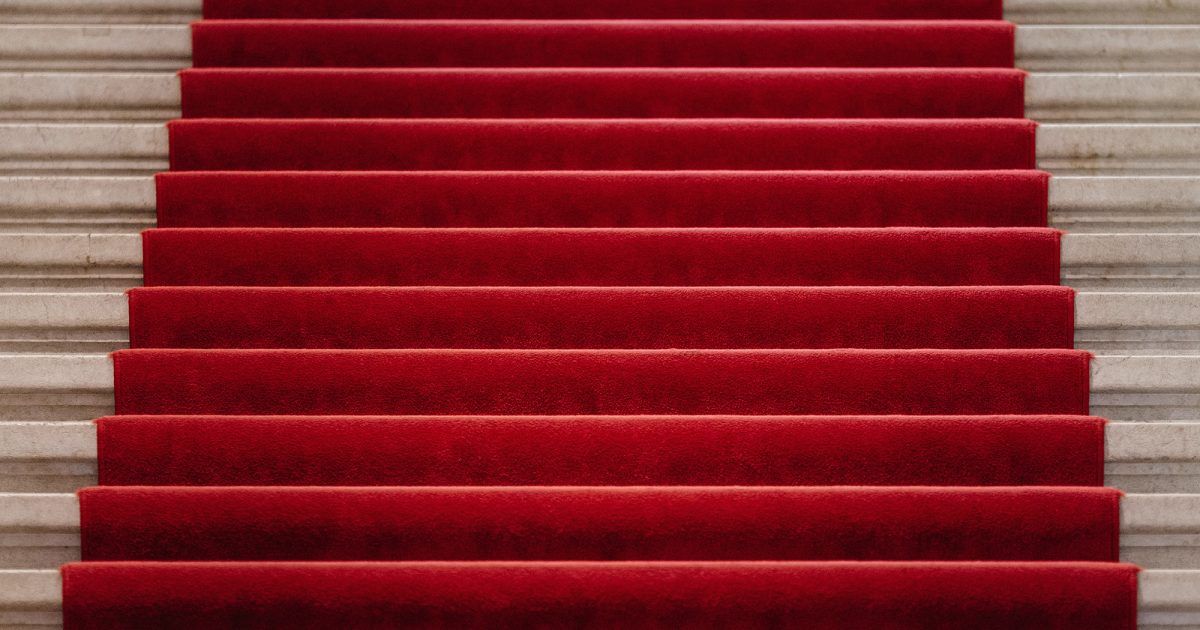 GoodOnYou_App's tweet photo. This year Good On You is overseeing the way @RedCarpetGreenD makes its choices, ensuring that the garments are ticking all the right boxes when it comes to sustainability. Learn more: https://t.co/CACKWfT2AD #RCGD #goodonyouapp #ethicalfashion https://t.co/n1AQLLjoPh
