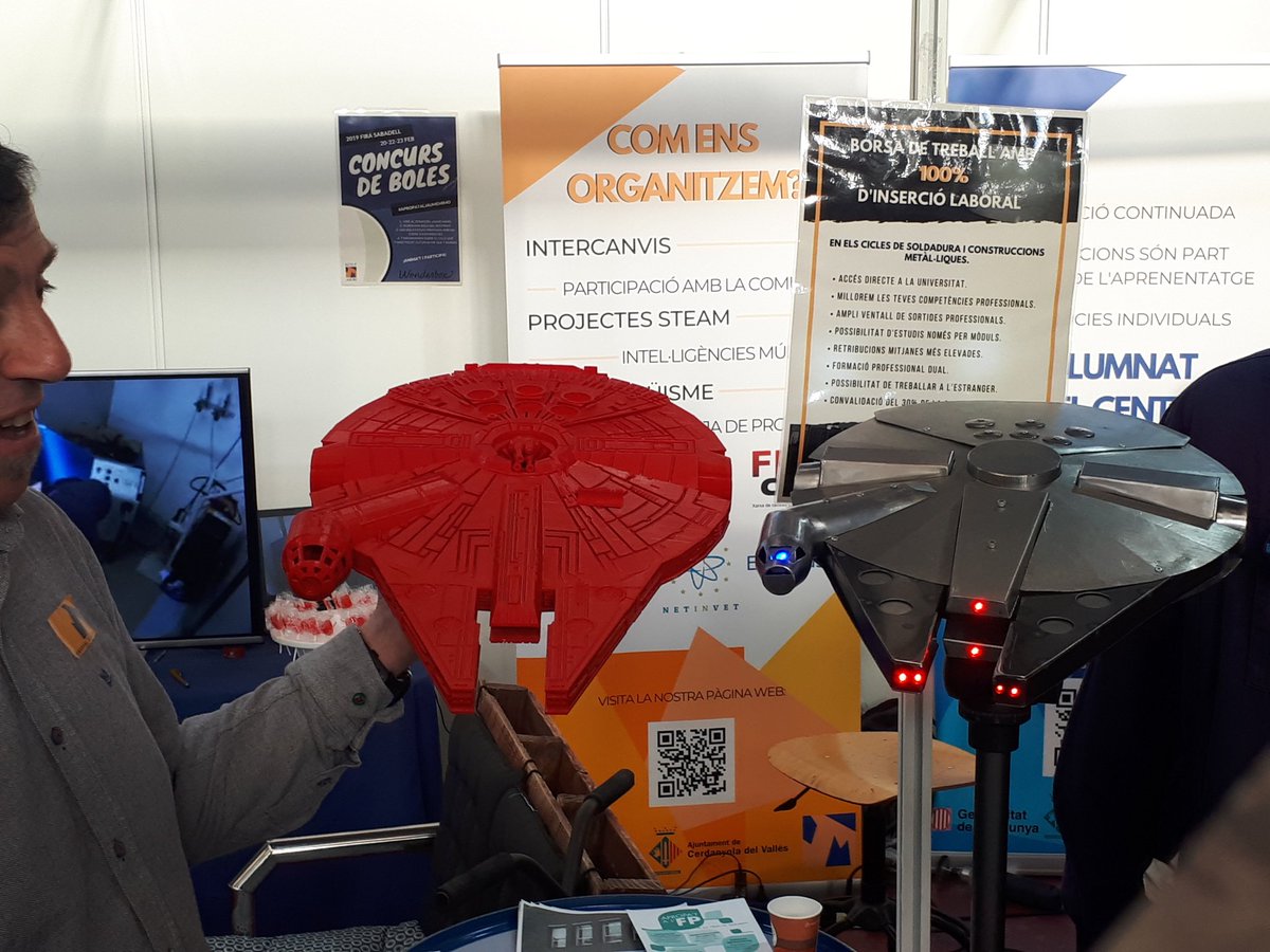 3DSpider1's tweet photo. Comparant el 3d amb la fabricacio metal.lica
#apropatFP
@sbdeducacio 
#Sabadell https://t.co/zOgvIrINIQ
