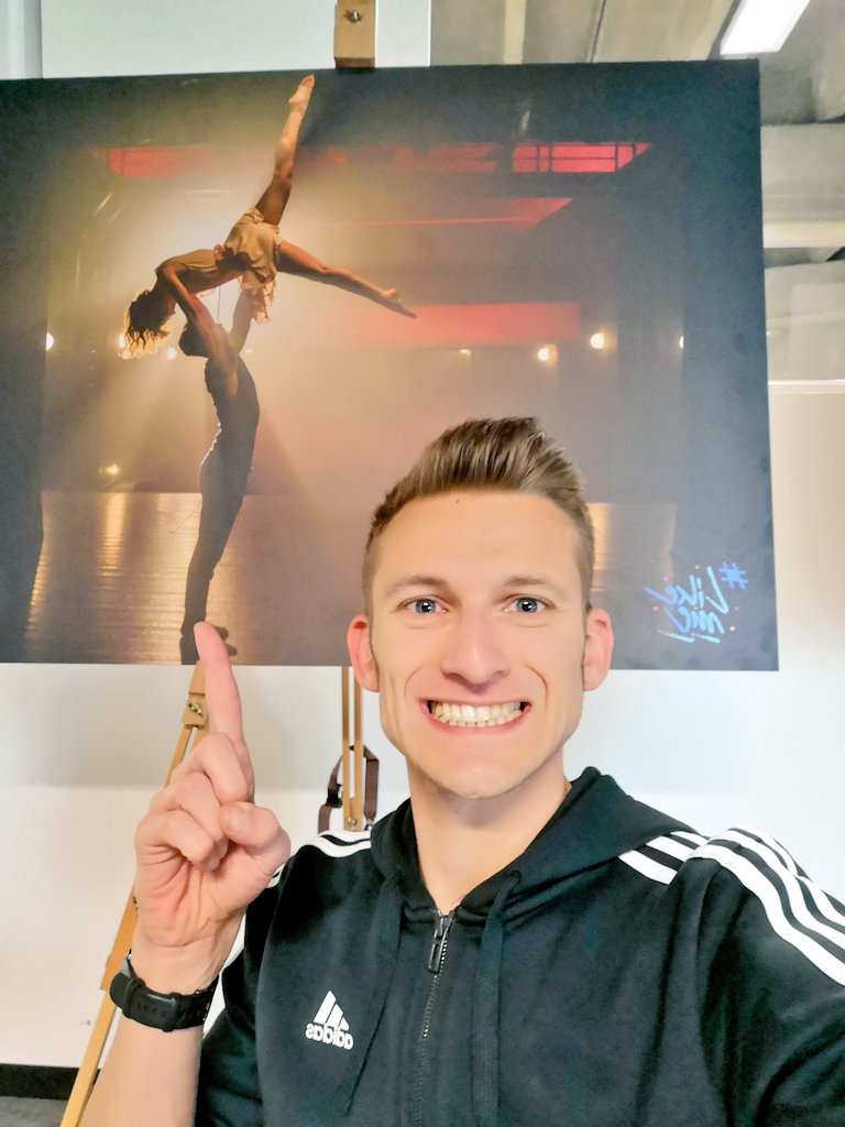 iongbloed's tweet photo. Kijk morgen allemaal naar @Ketnet
voor een nieuwe aflevering van #LikeMe en check zeker de openingschoreo! ♥️😊👼  #HappyChoreograaf https://t.co/Lc2I8vWhEE