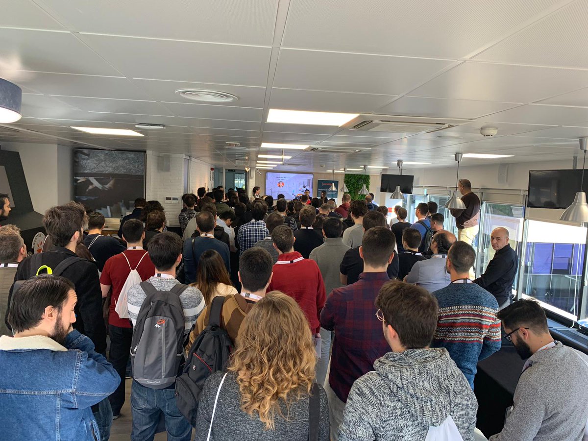 paradigmate's tweet photo. ¡Por fin llegó el día! ¡Nuestro primer Open Space está a punto de empezar! Todo listo para pasar un día divertido y productivo. Si no estás por aquí, puedes seguirnos la pista a través del hashtag #ParadigmaOS https://t.co/DijxOirhFl