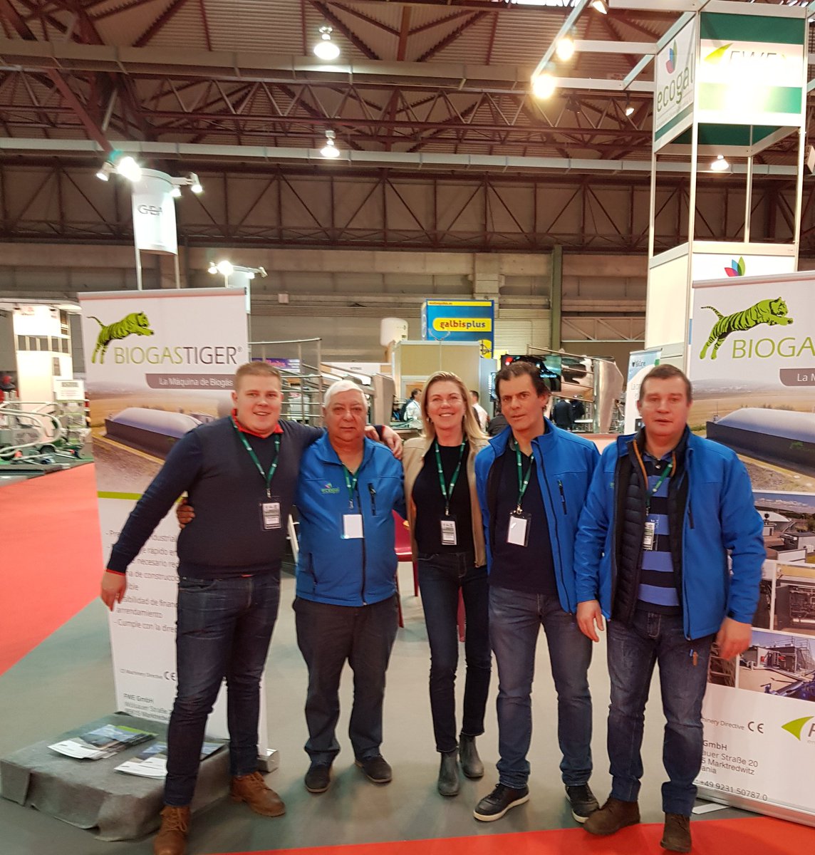 Fineslink's tweet photo. #Fineslink, #Ecogal ja #Biovoima Galiciassa maatalousmessuilla. #uusiutuva #energia #biokaasu
#FWE #BioGasTiger https://t.co/lrXaoBGZ4C