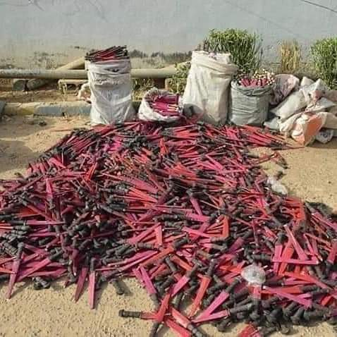 QueenMirabel8's tweet photo. BUHARI supporters caught in Kano state this morning. Loads of daggers and thumb printed ballot papers for APC.

BUHARI has gone; the 5 million votes from Kano is now a mirage. He now wants to cause bloodshed. #ElectionNotWar #NigeriaDecide2019 #VoteNotFight #ElectionDay #INEC https://t.co/CrCMEFisTl