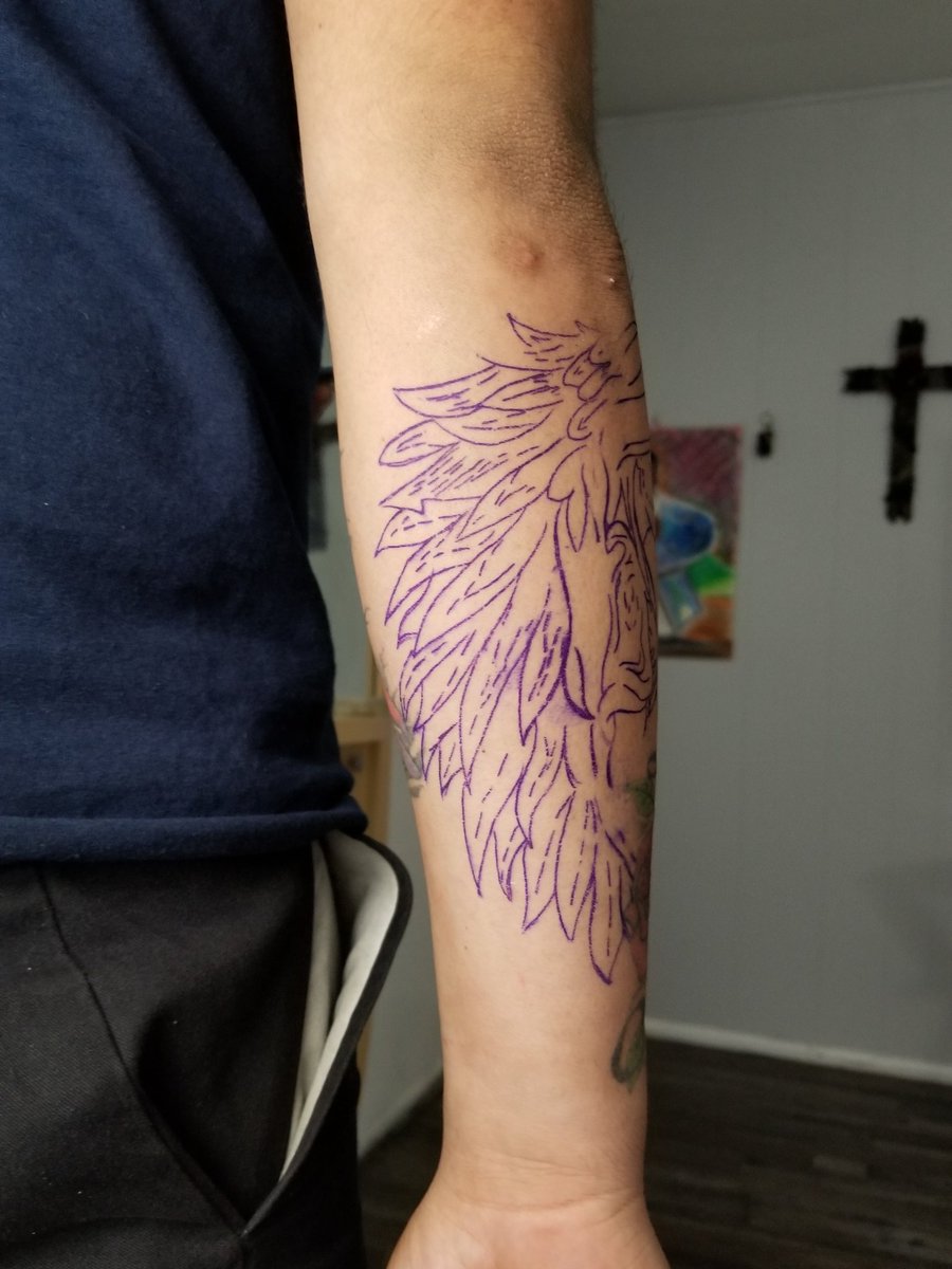 ApacheMartinez_'s tweet photo. Tat #6 #BrotherInk yall hit up my brother for tats ! @djramirez_20 https://t.co/2pSy5KBbKs