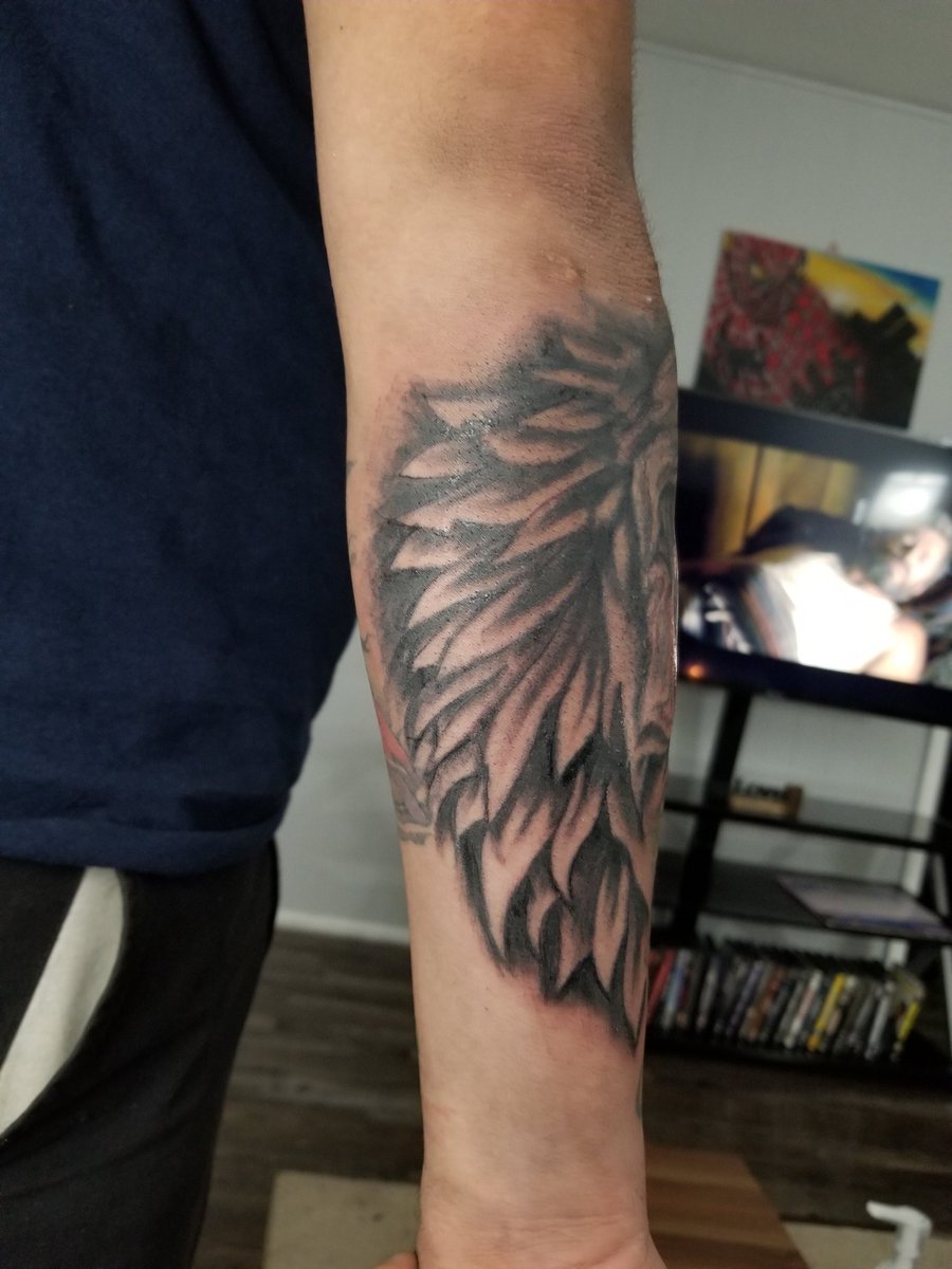 ApacheMartinez_'s tweet photo. Tat #6 #BrotherInk yall hit up my brother for tats ! @djramirez_20 https://t.co/2pSy5KBbKs