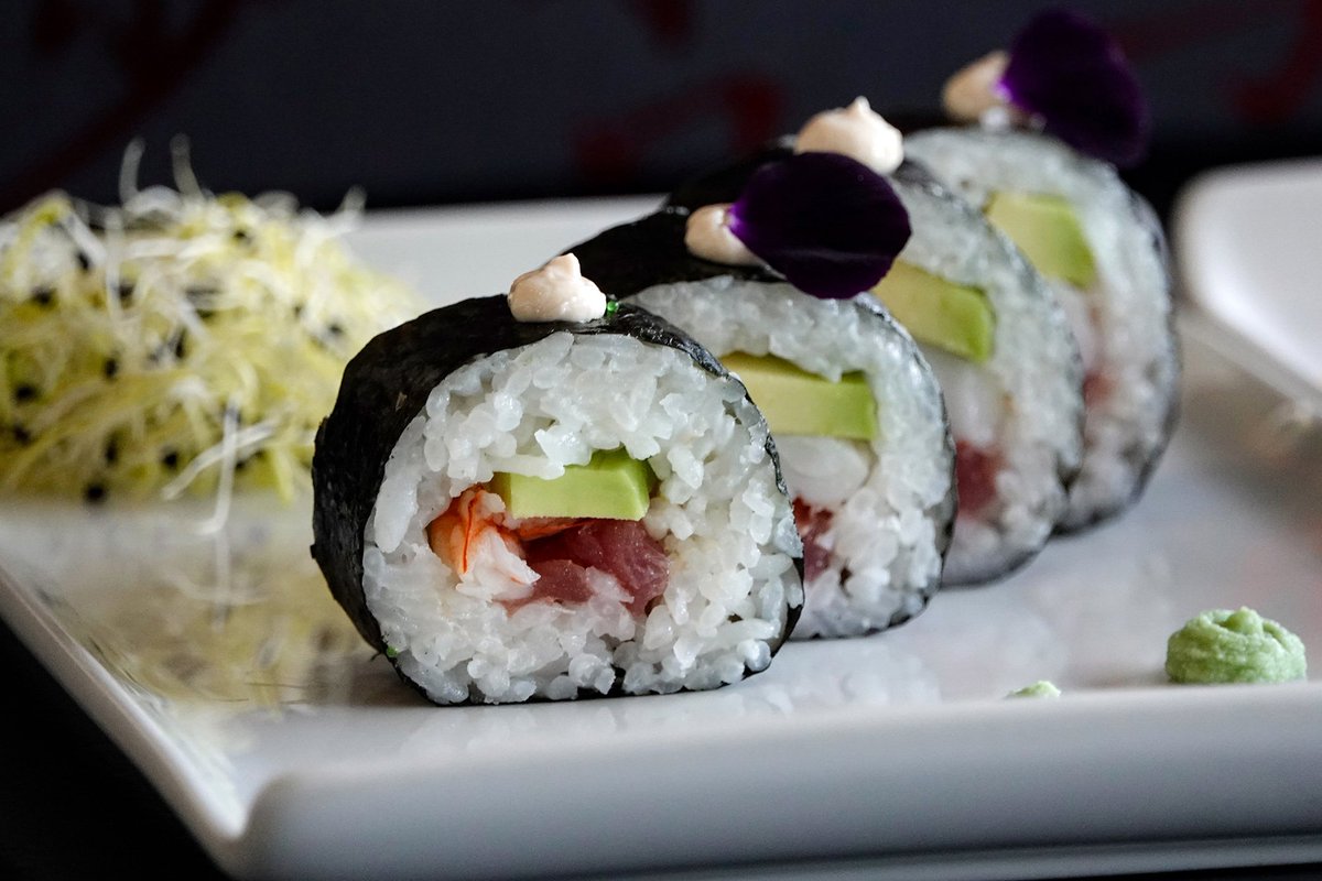 olivanovaresort's tweet photo. Sábado con S de #Sushi 🍣 + #SpringMET 🏇. ¿Suena bien, verdad?
Pásate por el #CentroEcuestre Oliva Nova, ¡te esperamos en The Club! 😉
► https://t.co/lcVR4zi0HP
#SpringMET2019 #METoliva #Hípica #OlivaNova https://t.co/h9i15zoCD9