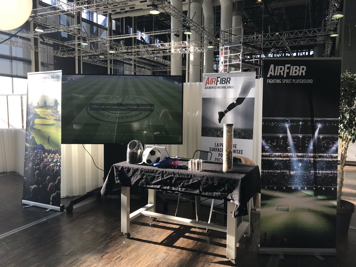 Jlec7's tweet photo. Week-end special #innovations sportives  @citedessciences en lien avec l’expo Corps et Sport @INSEP_PARIS. Venez nous rencontrer et découvrir la dernière technologie de terrain de sport #foot #rugby 🌱⚽️🏈 https://t.co/ardnvn9D4C