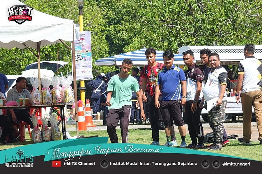 NegeriImits's tweet photo. Sekitar Perlawanan Liga Penalti bagi kategori Belia yang berlangsung di Program HEBAT pada pagi tadi.
Perlawanan ini disertai oleh 32 kumpulan yang mana setiap pasukan terdiri daripada 5 orang.

Acara ini mendapat sambutan yang hangat daripada pihak peserta dan penonton. https://t.co/vcoSfYN75u