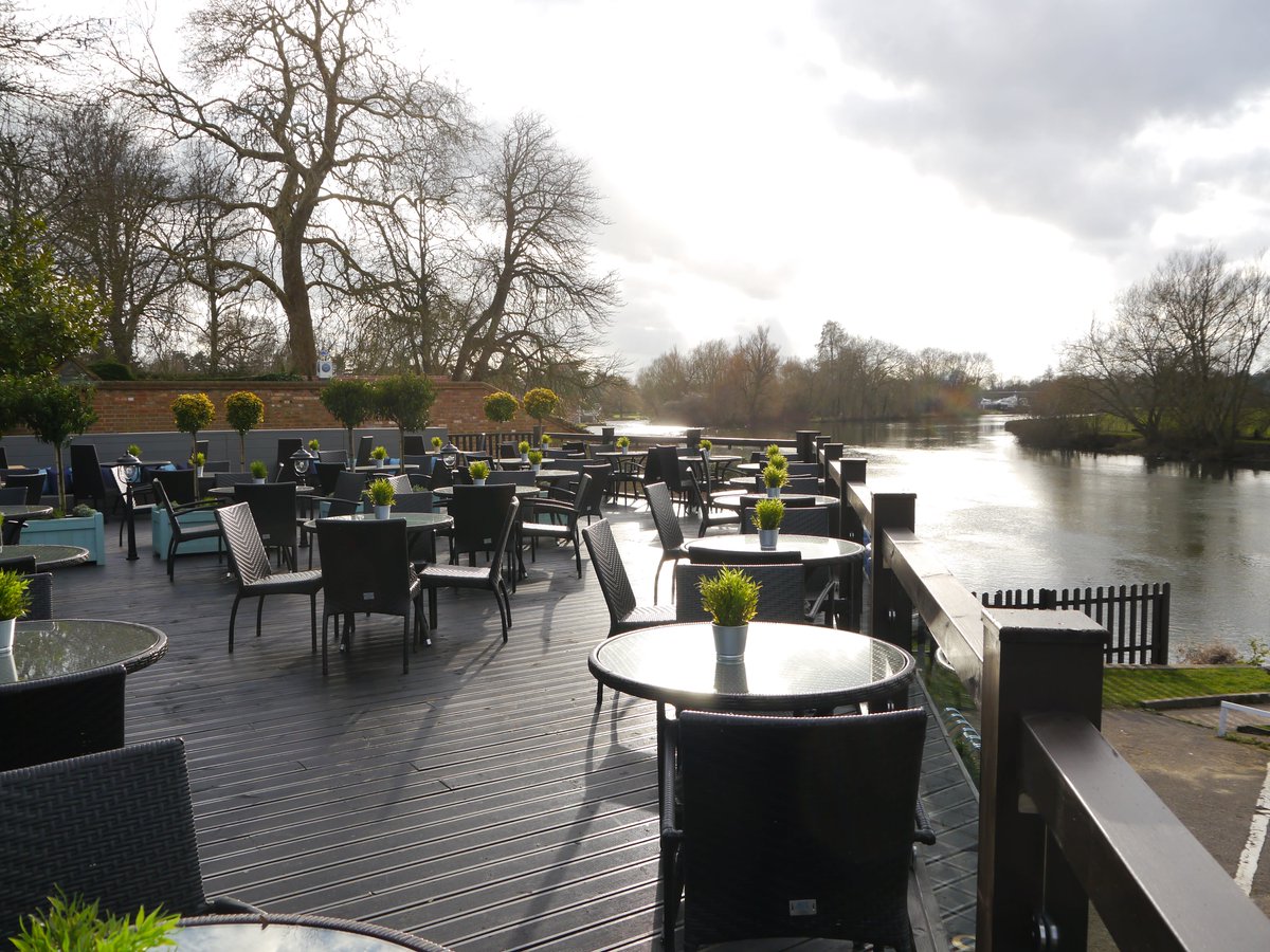 StGDWargrave's tweet photo. We are officially open after our Makeover and we would love to show you our newly refurbished pub this weekend. Come and say Hello! https://t.co/RU6EXsSWLb