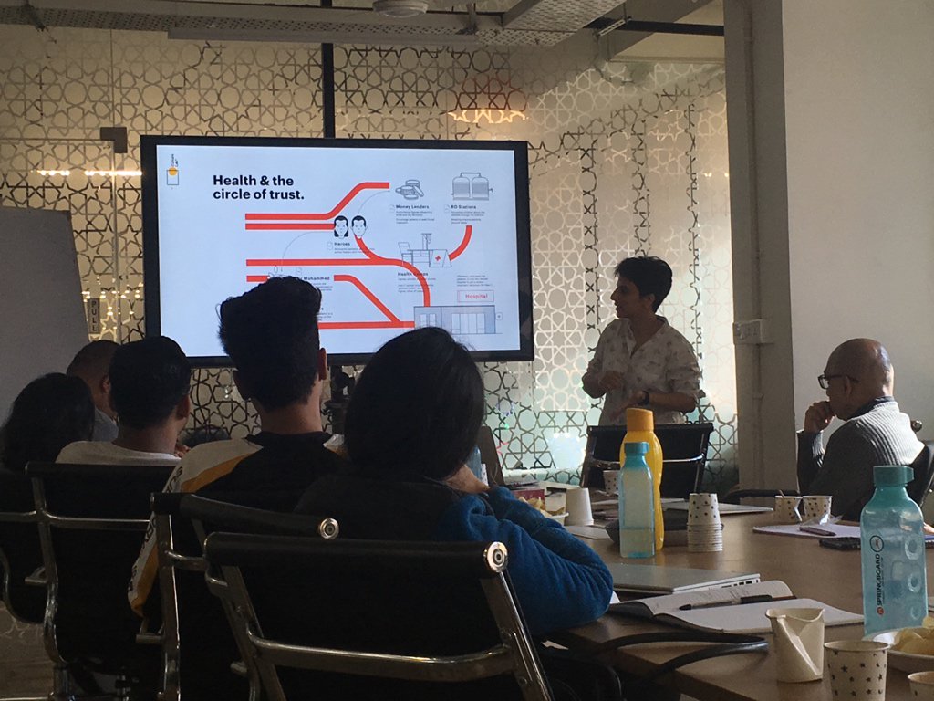souvikdg's tweet image. How @nishitagill and @TreemouseStudio drive conversations on Kaali Peelia in rural Punjab.

 #WIAD19 #DesignForDifference