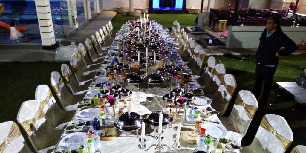 graphis0's tweet image. #بوفيه ملكي الشخص ب 90 ريال  #القصيم #الفواره #البكيريه #بوفيهات #بوفيه ملكي #البكيريه #بريده #عنيزة #الرس #البدائع #طاولات #كراسي #ذبائح #تجهيز #الخبراء #رياض_الخبراء