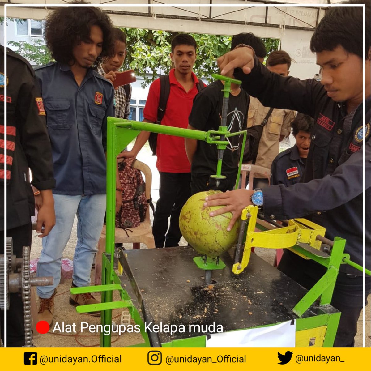 unidayan_'s tweet photo. LOMBA INOVASI TEKNOLOGI TEPAT GUNA
.
Kegiatan ini diselenggarakan oleh HIMPUNAN MAHASISWA TEKNIK MESIN UNIDAYAN.
dibuka langsung oleh Rektor UNIVERSITAS DHAYANU IKHSANUDDIN Bapak H. LM. Syamsul Qamar, M.T.
_ _ _ _ _ _ _ _ _ _
#Baubau
#Unidayan
#UnidayanBisa
#MahasiswaKreatif https://t.co/EuAdRAzhK7