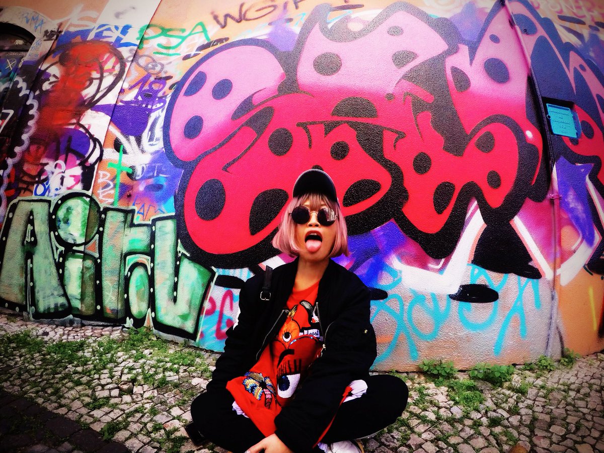 dj_yurina_tokyo's tweet photo. heart and actions are always different.
I wish be called a lovely girl but my heart inside small boy acts emotionally😂😂😂
.
きっと心に少年住んでる!👯♂️
.
#cannotcontrol
#sometime
#boyorgirl
#djyurina
#djlife
#myheart
#saturdaynight https://t.co/3KA11gmLAW
