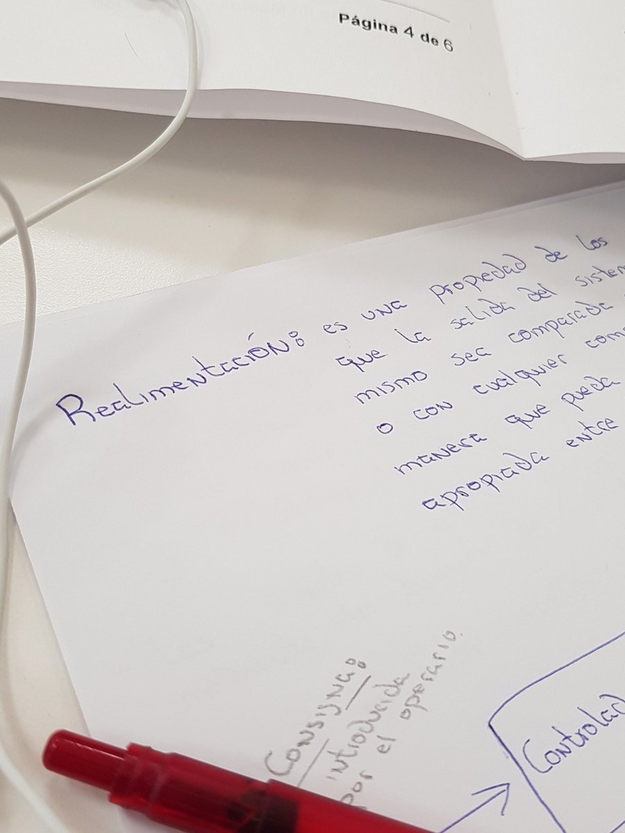 CristianRobotic's tweet photo. Realimentación: es lo que haces en un buffet libre. Primero te alimentas y como has pagado 10 eurazos luego te realimentas.
Las perturbaciones posteriores son catastroficas. https://t.co/9mVi8ylD85