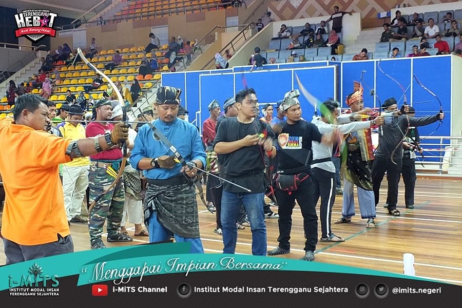 NegeriImits's tweet photo. Sekitar Pertandingan Memanah bagi kategori Belia yang berlangsung di Program HEBAT pada pagi tadi.

Acara ini mendapat sambutan yang hangat daripada pihak peserta dan penonton. https://t.co/c2gSg67i8E