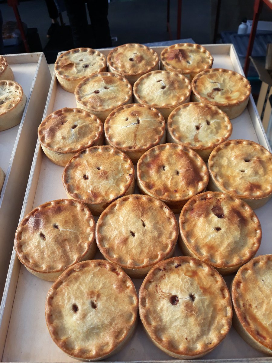 GingerBakers's tweet photo. Tough job here at #altymarket this weekend. #greatfood #greatmusic #GreatPeople https://t.co/2vfHAE23zk