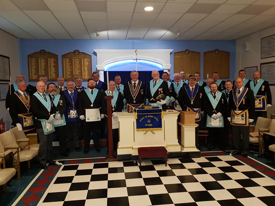 FreemasonsEast's tweet photo. The Spirit of Rugby Lodge 9922 celebrate their 4th installation with W.Bro Robert Gary Mitchell being installed into the chair of King Solomon by the Provinces very own W.Bro Andrew Stevens. Superb evening by all except W.Bro Steven Jones who was fined heavily for poor play. https://t.co/gU9VLGy5jW