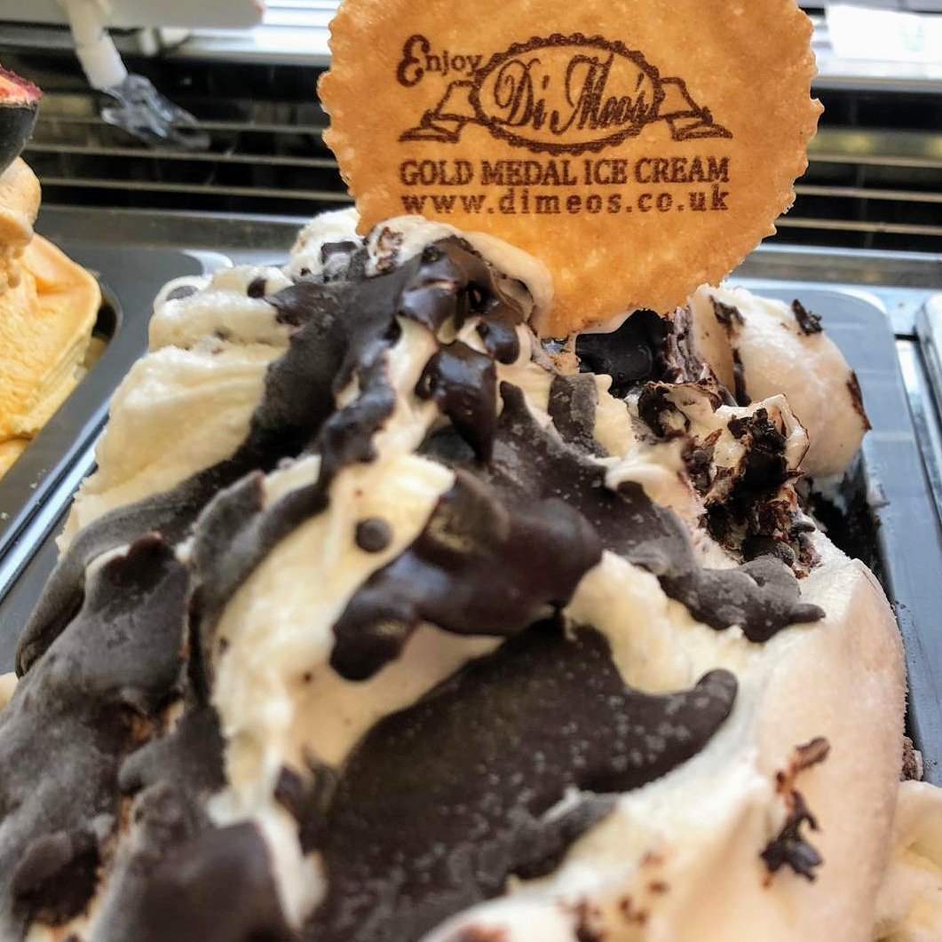 dimeosicecream's tweet photo. VEGAN STRACCIATELLA - Vegan vanilla gelato made with rice milk and rippled with vegan dark chocolate.
#icecreamcone #veganicecream #vegangelato #gelato #DIMEOS #dimeos #icecream #seaside #seafront #whitleywonder #whitleybayprom #pancakes #waffles https://t.co/2oEySozwLf