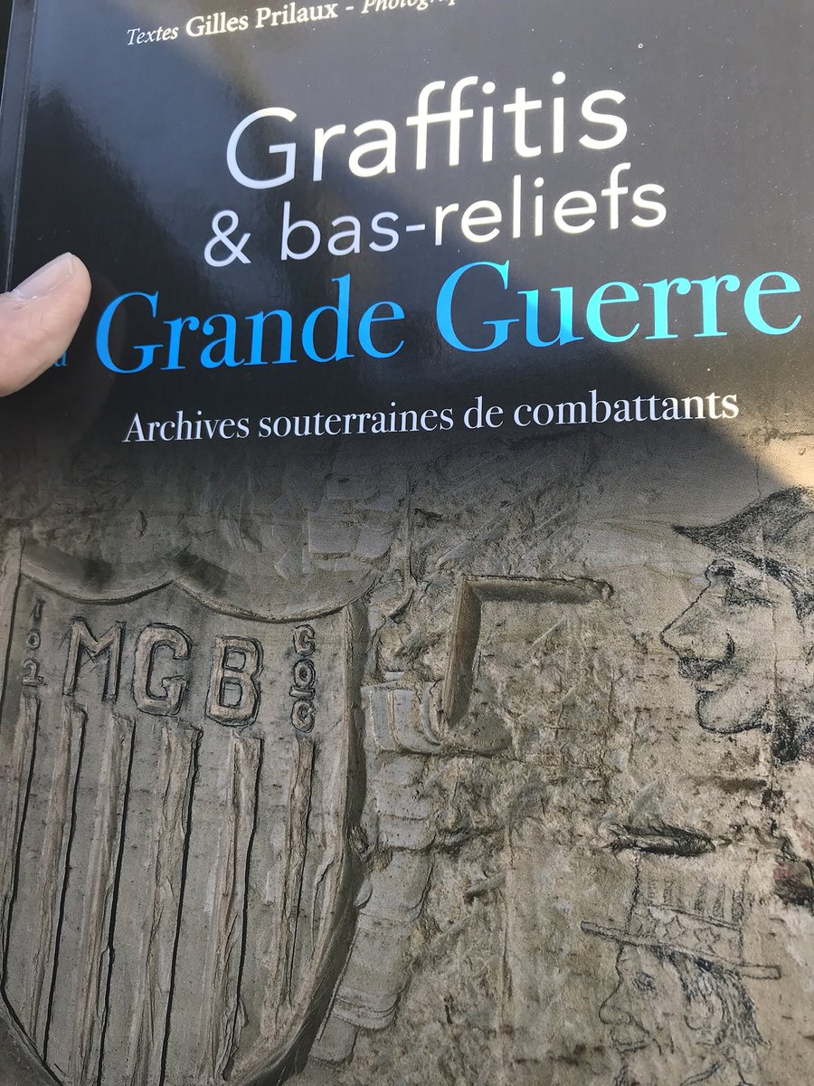 barbiedelartst1's tweet photo. #graffitis #basreliefs #grandeguerre #livre #laon #art #architecture https://t.co/apsP6tMV5P