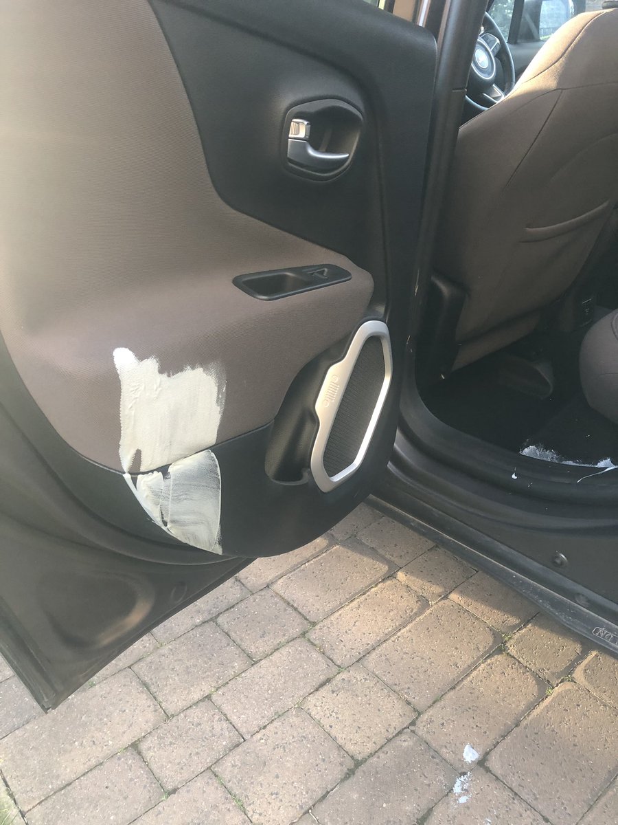 oneposhpad's tweet photo. When you just finish a lovely job and some muppett pulls out in front of you #break #slam #paint #gutted https://t.co/ZGEc5BenYe