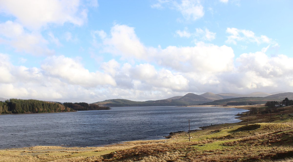 WhiskyElf's tweet photo. So much to see and do, so little time to take in our surroundings. #lochdoon #photography #PhotoMode #Scenery #SceneryOutNow #Scotland #Alba #Visit #VisitScotland #scottish #hikingadventures #Hills #instadaily #instalike #wanderlust #WanderingEarth https://t.co/Ncy1JG6QOj