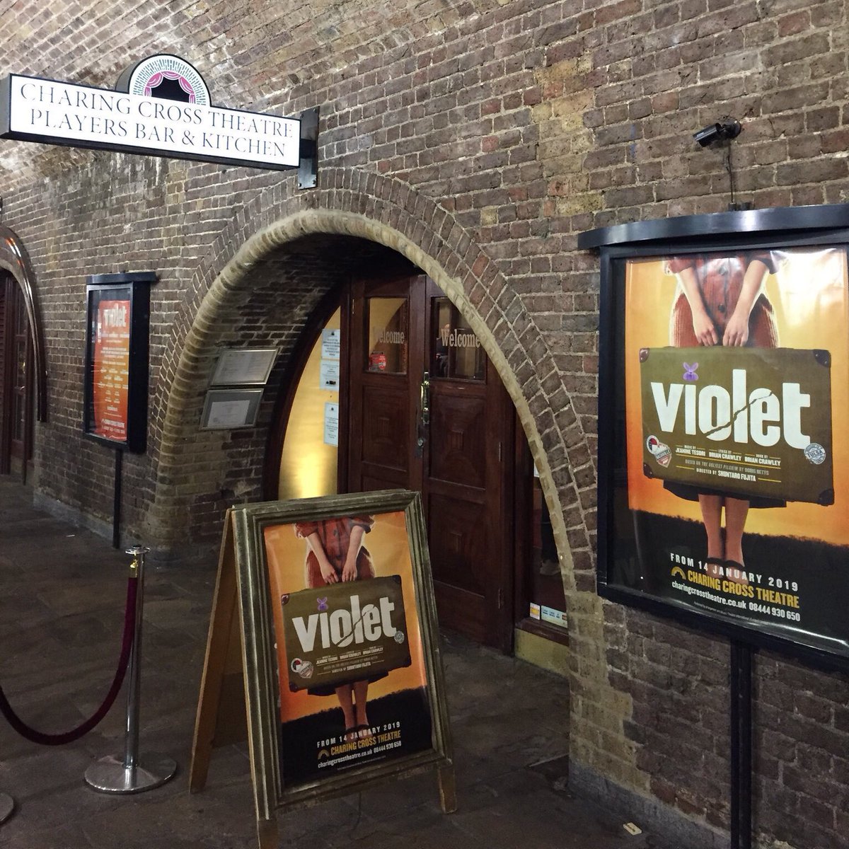helgamepham's tweet photo. What a weekend ahead! 2 show Violet day today for the small one and the older and taller one is spending 2 days at the @AquaticsCentre for the 2019 Surrey Counties! #proudmum #thesegirlscan #splitparenting #needsomemetime https://t.co/Re9IXQ3gCa