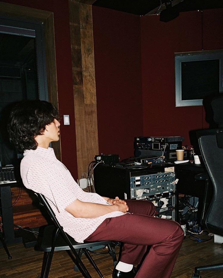 gangschiele_'s tweet photo. spotify พามาเจอวงสายร็อคเรทโทร Jannabi วงดีๆ จากประเทศเกาหลีใต้อีกแล้ว นอกจากเพลงจะเพราะ นักร้องนำยังดีด้วยอะแม่ ชอบเสียงมากเลย https://t.co/pj36jzH9Wo