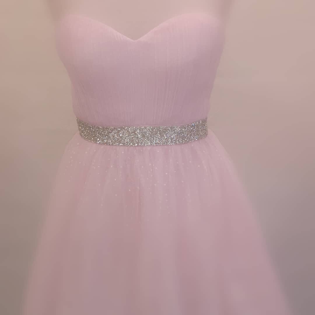 ClaireD15462697's tweet photo. The @NEBarnsley @DearneAreaTeam are on it this morning getting the prom pictures ready #onceuponaprom https://t.co/MeiqDCnFsH