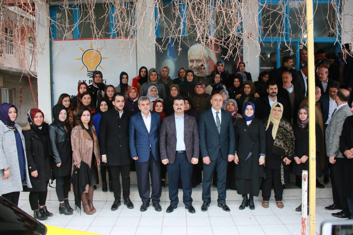 zabeyazgul's tweet photo. Seçim çalışmalarımız kapsamında bugün Fırat Nehrinin güzelliğini içinde barındıran Bozova ilçemizde ilçe teşkilatımızla bir araya geldik.

Teşkilatımız hazır, Bozova hazır, Şanlıurfa hazır. https://t.co/0vyR7DPUqn
