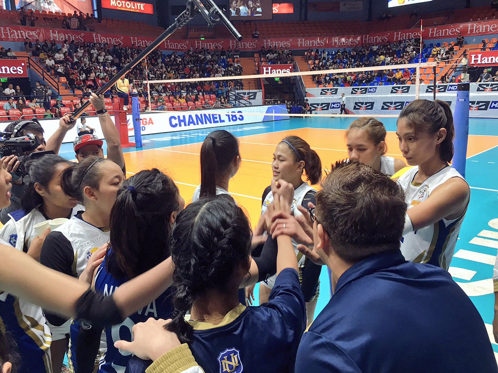 migueldyp's tweet photo. Where one has fallen, many shall rise. 🙌🏼 The NU Lady Bulldogs win in straight sets over UE! Rookie Ivy Lacsina led the team with 18 points and was named player of the game. 🏐

Kitakits ulit sa Wed, 2 pm at the Filoil arena vs DLSU! #LabanNU #UAAAPSeason81Volleyball https://t.co/IqUBZd6HZW