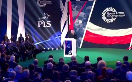taniotojuzbylo4's tweet photo. Prezes #PiS J. #Kaczyński przedstawił #NowaPiątkaPiS
1. #500plus od pierwszego dziecka już w lipcu!
2. #PIT37 - 0% dla młodych do 26 roku życia
3. Obniżenie kosztów pracy
4. #13stka dla emerytów w wys. 1100 zł już w kwietniu!
5. Przywrócenie połączeń PKS 
#NowaArenaProgramowa https://t.co/ij3xRgQLUk
