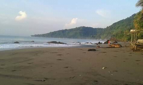 dok_foto's tweet photo. (1) PANORAMA Cibangban Cisolok Pelabuan Ratu Kabupaten Sukabumi Jawa Barat (by Mamat Suherman)
#dok_foto #dokumentasi_foto #cisolok #sukabumi #kuninganjawabarat #explorepelabuhanratu #exploresukabumi #wisata #jalanjalan #jalan_jalan https://t.co/eiI8HHGdxg