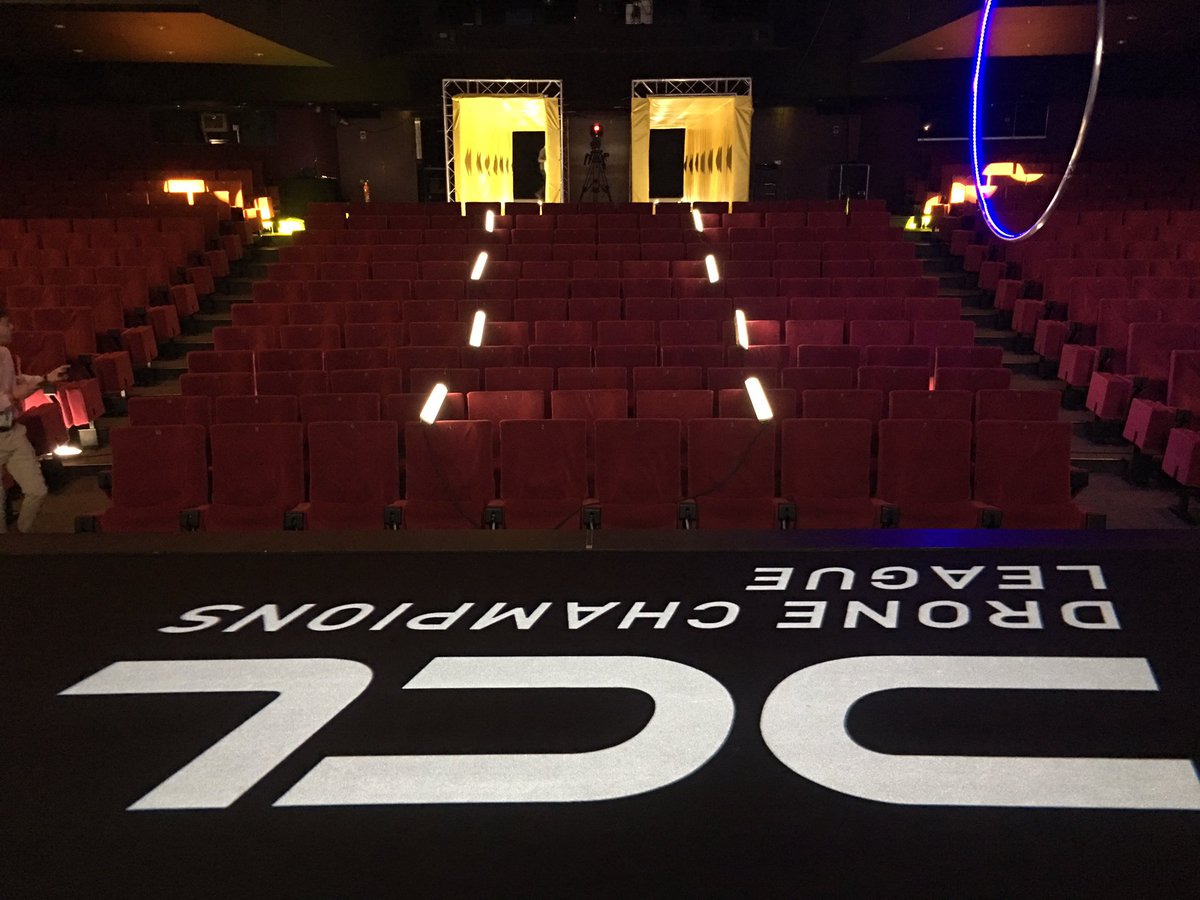 frankchikli's tweet photo. La #CapitaledesSportsPleinAir devient la #CapitaleInternationaledesJeux au #PalaisdesFestivals pendant  #FestivalInternationaledesJeux à #Cannes avec l’étape française de la #DroneChampionLeague @villecannes @CannesPalais @VisitCotedazur @fijcannes @DroneChampionsL @davidlisnard https://t.co/EoWetuHcxh