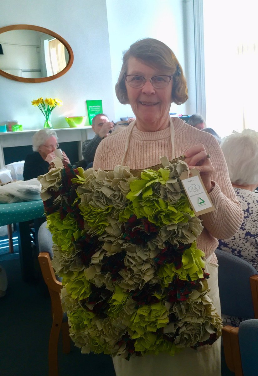 N1Clare's tweet photo. Incredible crafting occurring at #silverliningshackney , tears of laughter this week, fantastic humans, so many stories #reducingsocialisolation and incredible gifts being created at the same time @GroundworkLON #hackney https://t.co/i6SIgDH3Z9