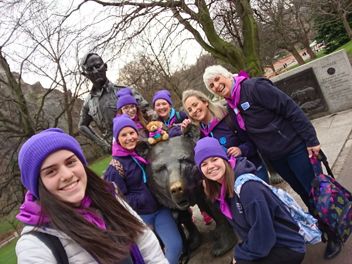 <a href="/GirlguidingScot/">Girlguiding Scotland</a> @BLRseniorsectio <a href="/KateDevlin6950/">Catherine Devlin</a> with Wojtek