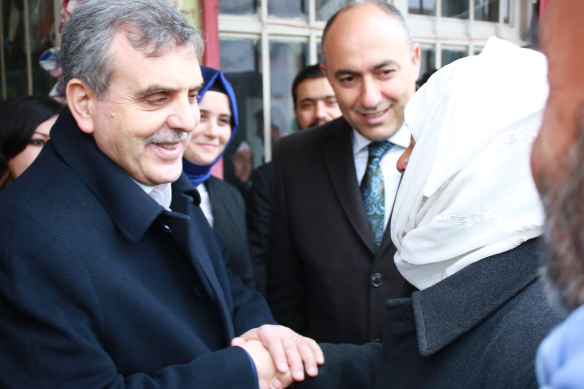 zabeyazgul's tweet photo. Bozova ilçemizdeki seçim çalışmalarımız kapsamında esnaf ve hemşehrilerimizle bir araya geldik. 

Bozova halkımzın ilgisi bizleri ziyadesiyle memnun etti. Bizlerde bu teveccühe layık olmanın gayreti içerisinde olacağız. https://t.co/Gk8K11tS3T