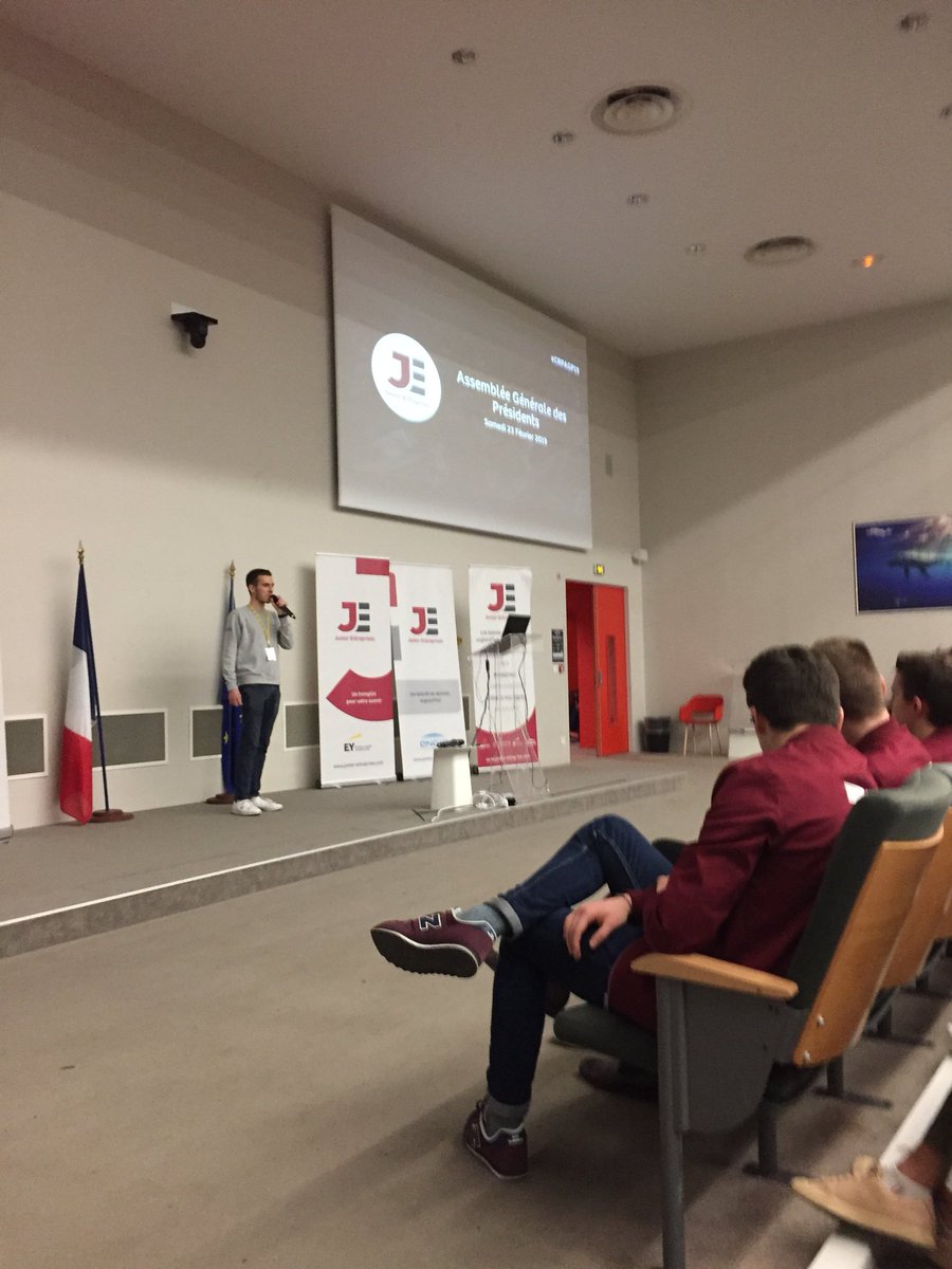 PascalBGT's tweet photo. BNPParibas partenaire du Congrès Régional des Junior-entreprises. Face à de jeunes futurs entrepreneurs motivés et curieux, présentation d’un module : La création et le financement d’une entreprise.
Un moment d’échanges très agréable et convivial. https://t.co/cuSBlOIrOc