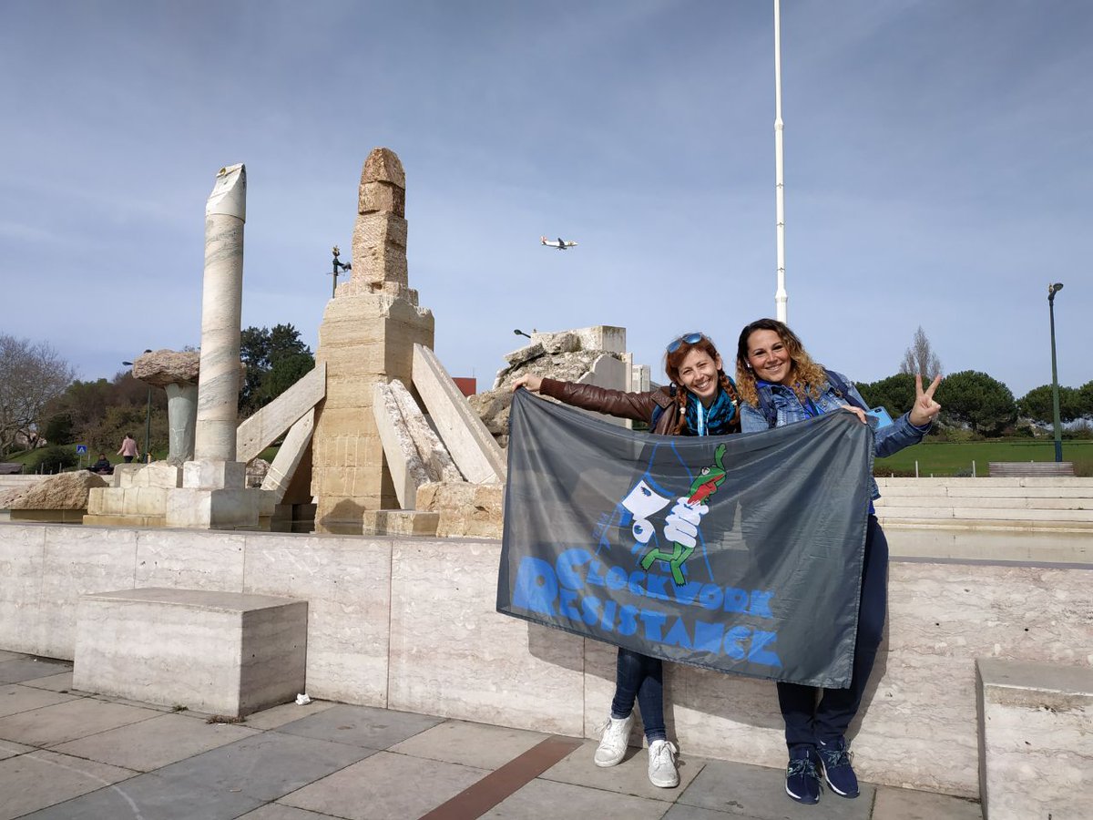 Reina_Mayla's tweet image. My team partner @sagramivel and I, both as Embedded Reporter 😍
#TeamClockwork 💪🏼💙
#EmbeddedReporter #DarsanaPrime #XMAnomaly #Lisbon #Ingress