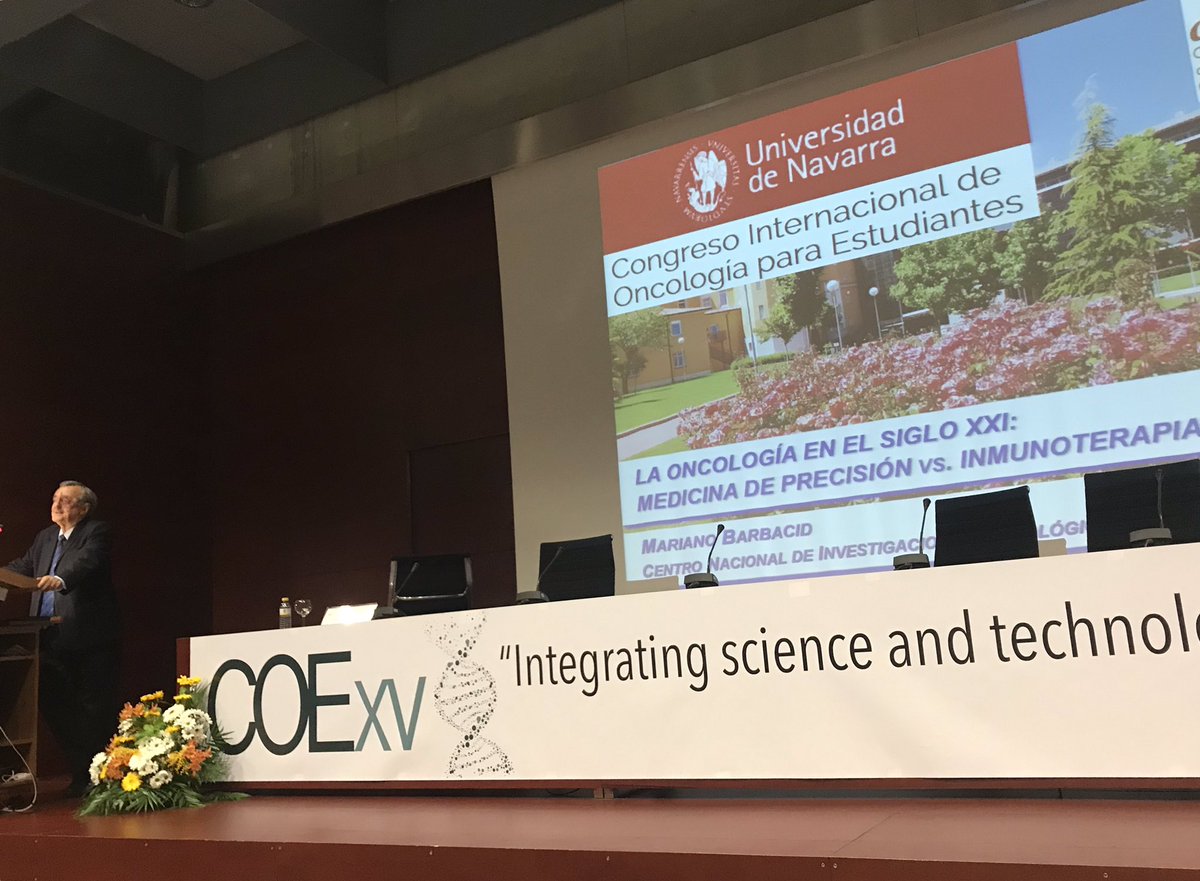 smalgarra's tweet photo. Empieza la Conferencia de clausura #COEXV “Precision Oncology and Immunotherapy” impartida por el
Dr. Mariano Barbacid.
Es un enorme privilegio para los organizadores y para los participantes contar con un investigador tan brillante y comprometido con la investigación oncológica. https://t.co/jubcIXQYAG