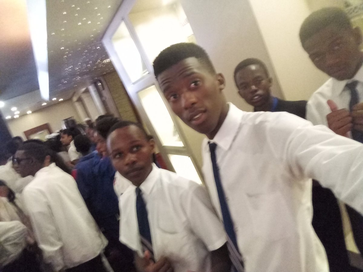 Lihle3A's tweet photo. School vibes https://t.co/EdbyjXkVml