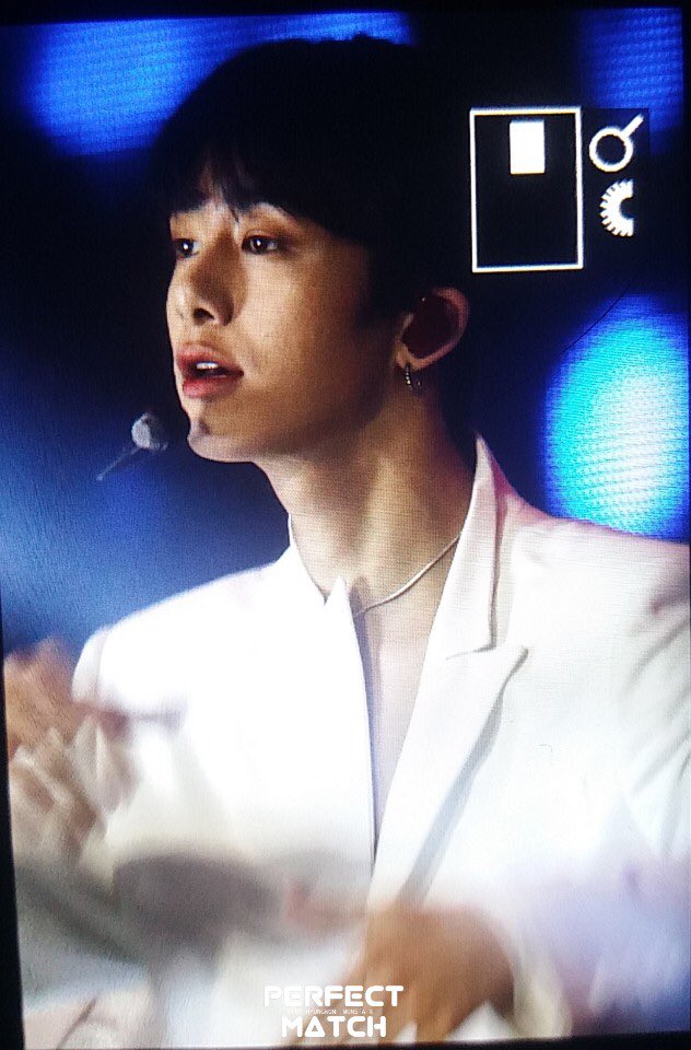 PerfectMatch94's tweet image. 190223
#형원 #hyungwon
#MONSTA_X #몬스타엑스 #Alligator #PlayItCool @OfficialMonstaX