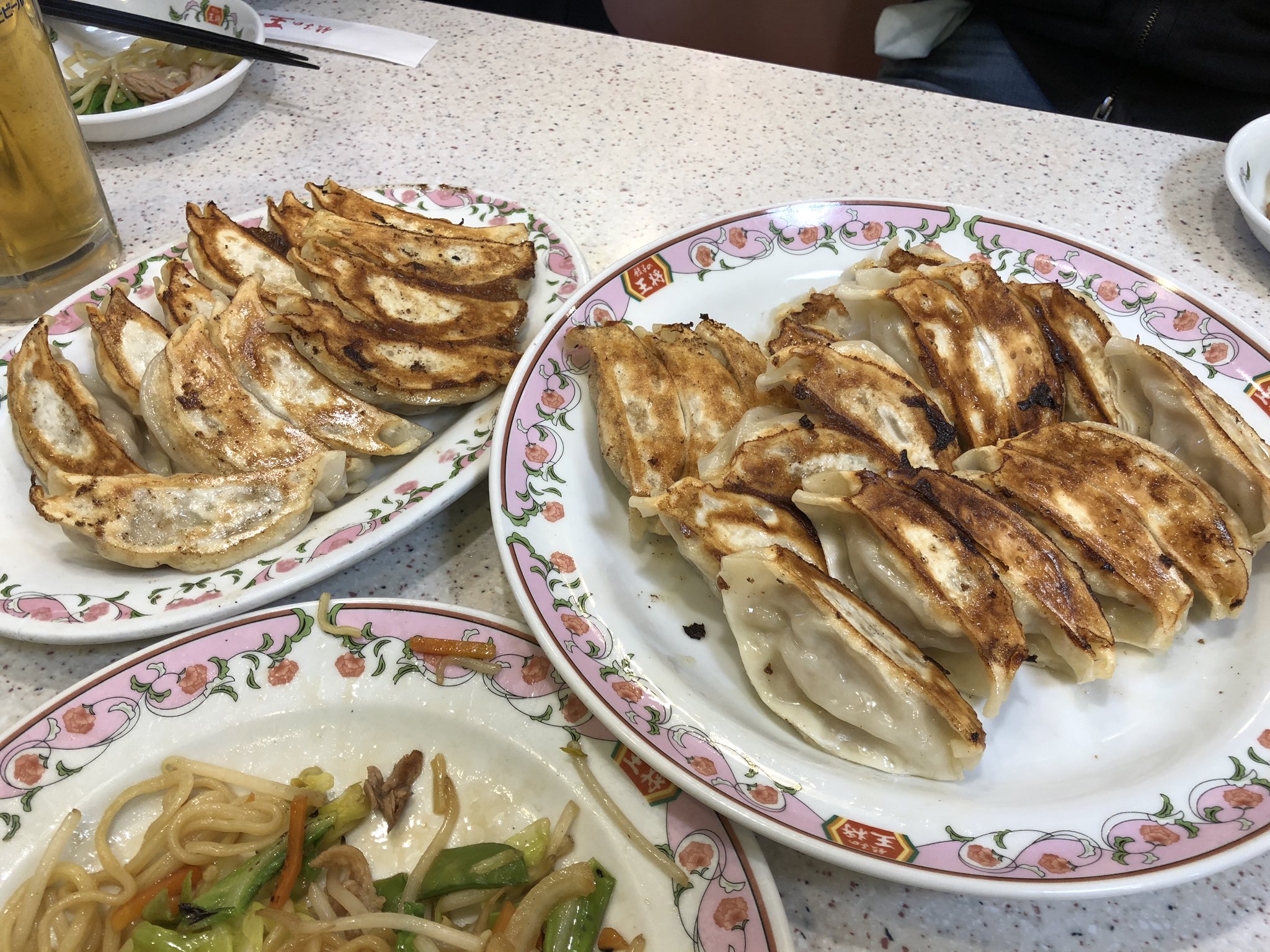 うぃずさぽ 武蔵中原の餃子の王将が月曜日から食べ放題メニューを始めて最初の客になって来た これけっこう良いぞ うぃずさぽ 武蔵中原の餃子の王将が月曜日から食べ放題メニューを始めて最初の客になって来た これけっこう良いぞ